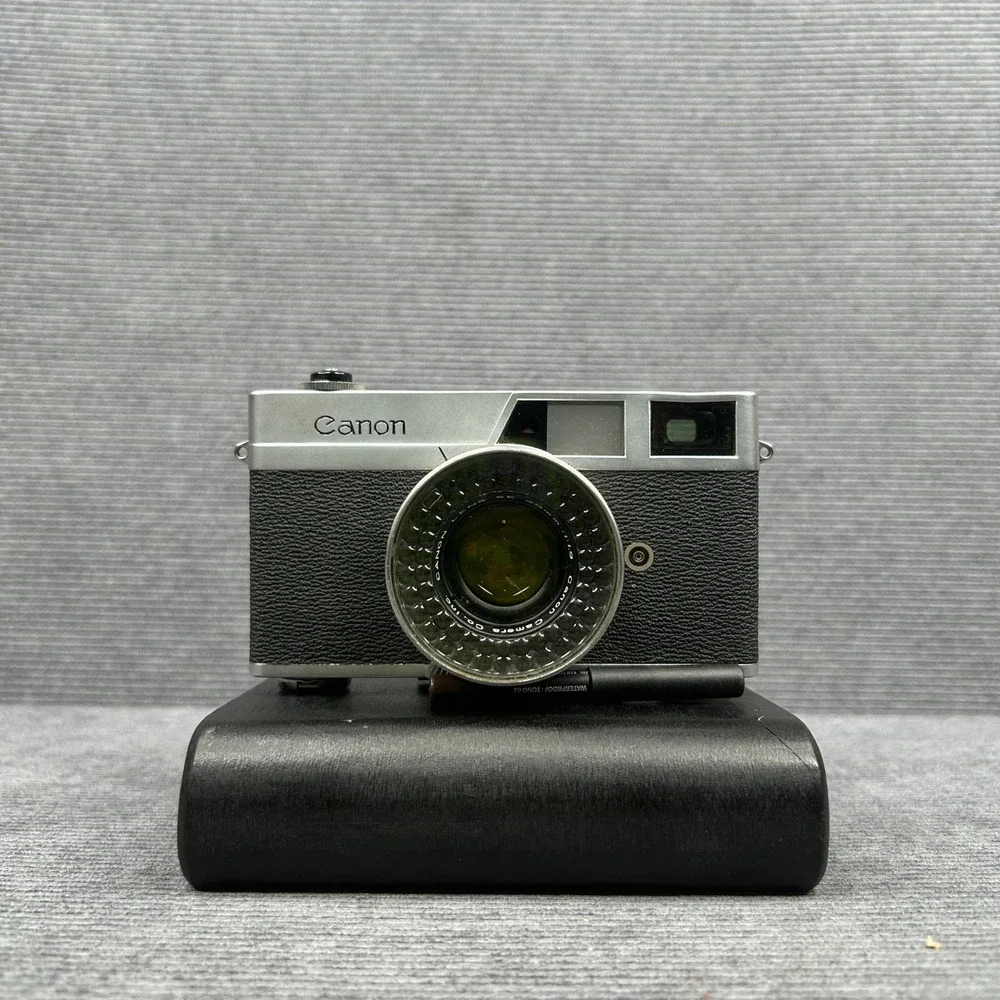 Vintage Canon Canonet 35mm Rangefinder Film Camera w/ Leather Case Japan Untest